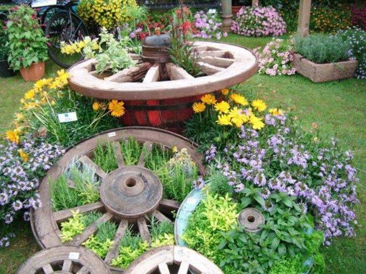 Outsunny Rustic Wood Garden Wagon Wheel Patio Outdoor Bench Decor Retro