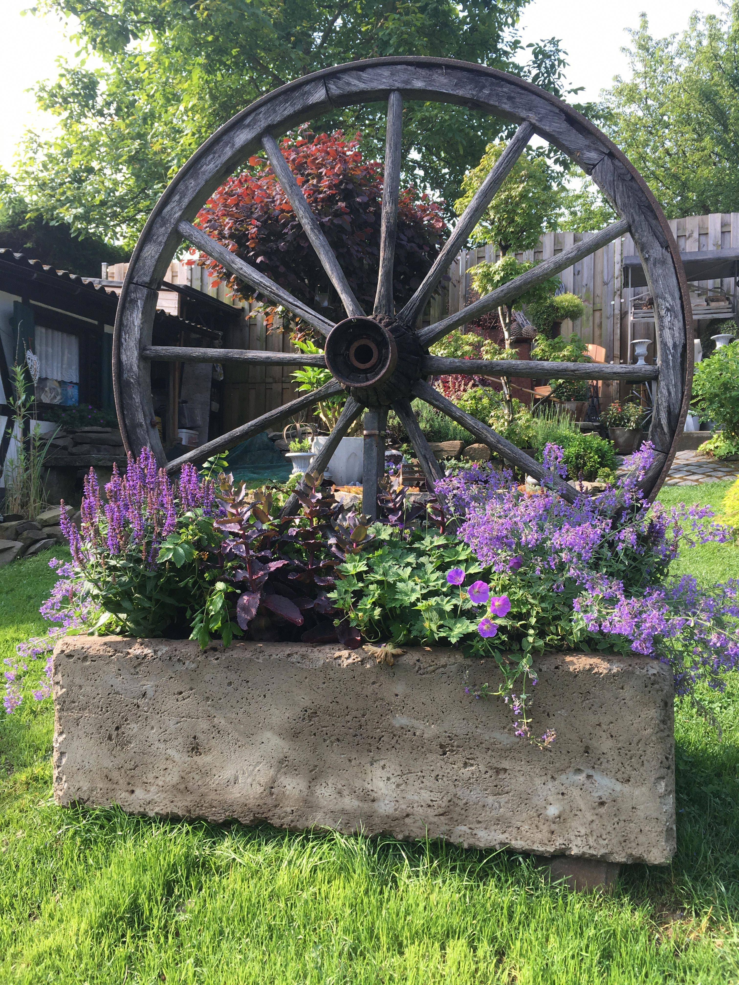 My Yard Wagon Wheel