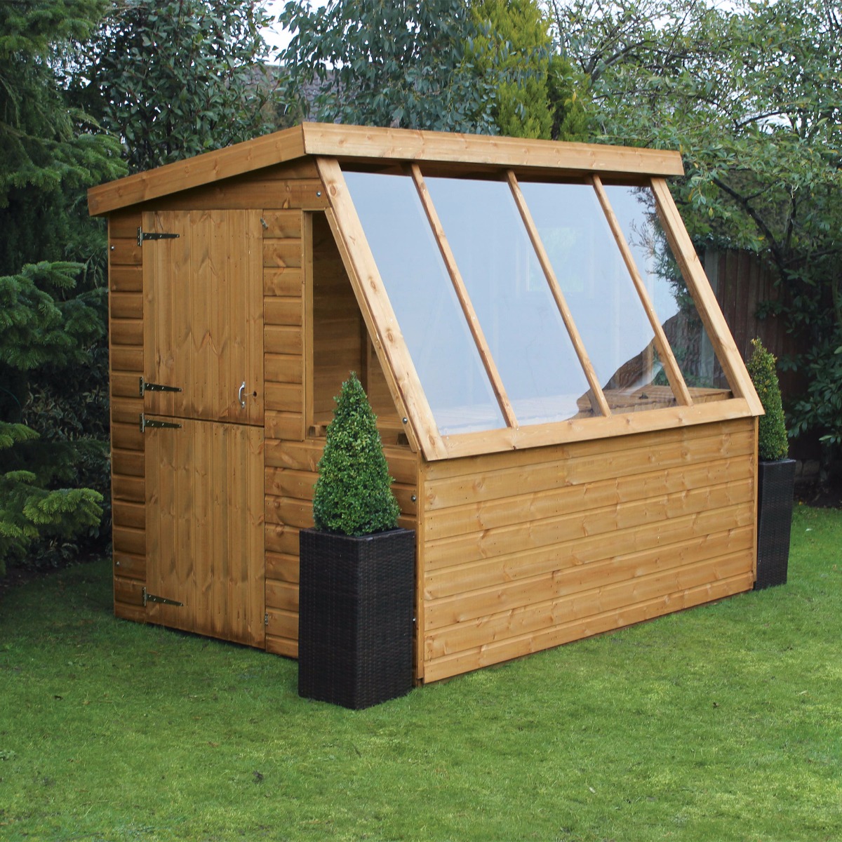 Shed Decor Rustic Gardens