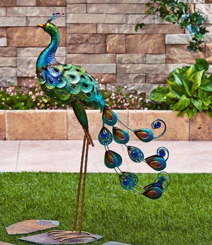 Chisheen Outdoor Metal Peacock Statue