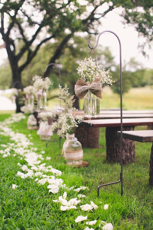 Minimalist Outdoor Wedding Aisle Decor Ideas