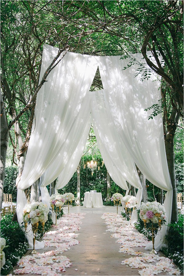 Romantic Backyard Outdoor Weddings