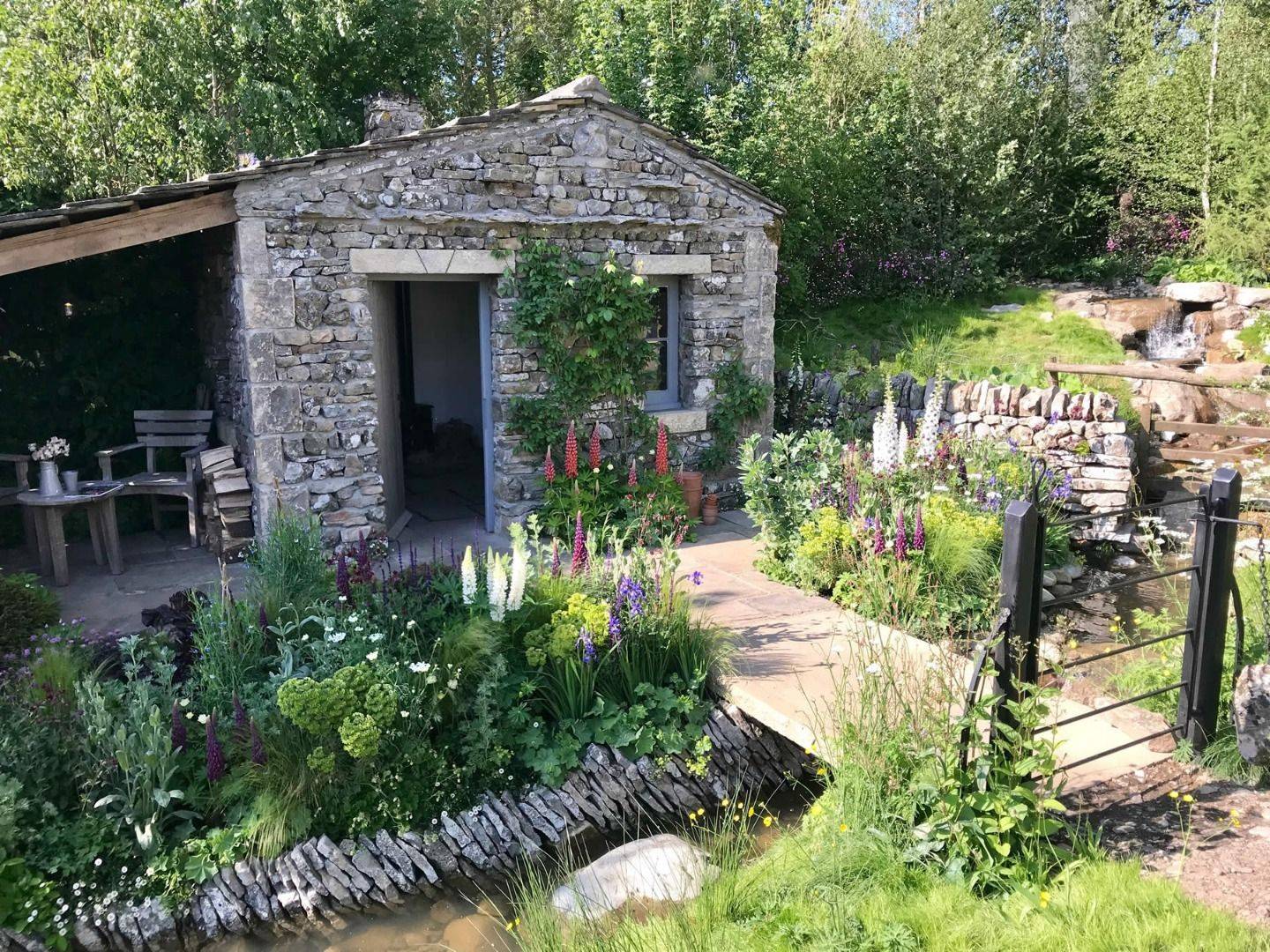 A Yorkshire Garden Backyard Landscaping