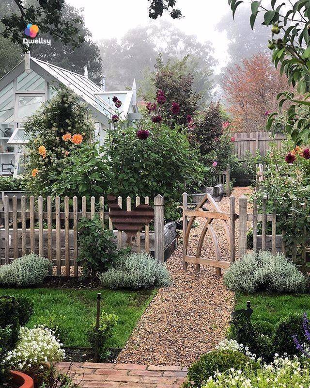 In Cottage Garden