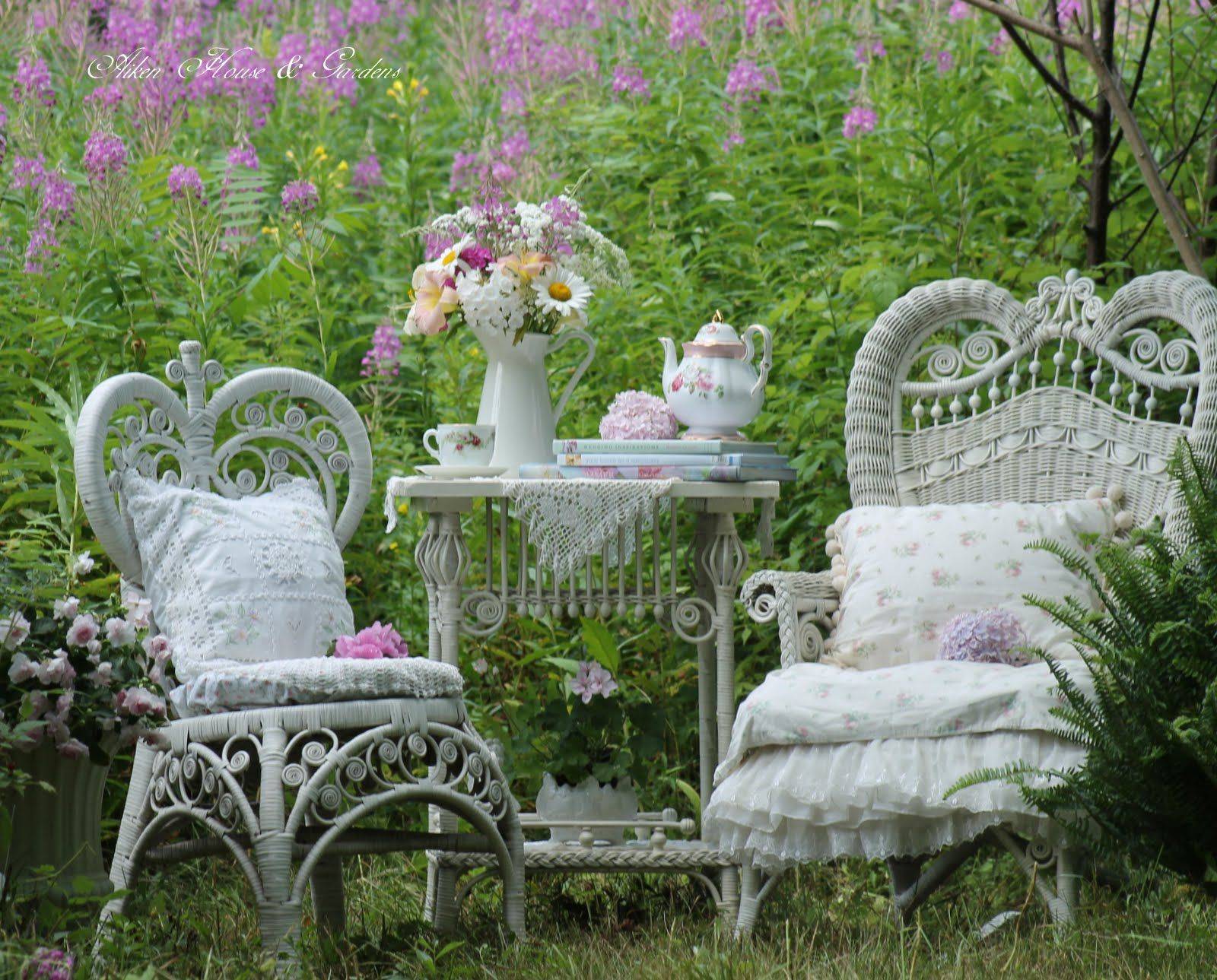 22 Victorian Shabby Chic Garden Ideas You Cannot Miss SharonSable