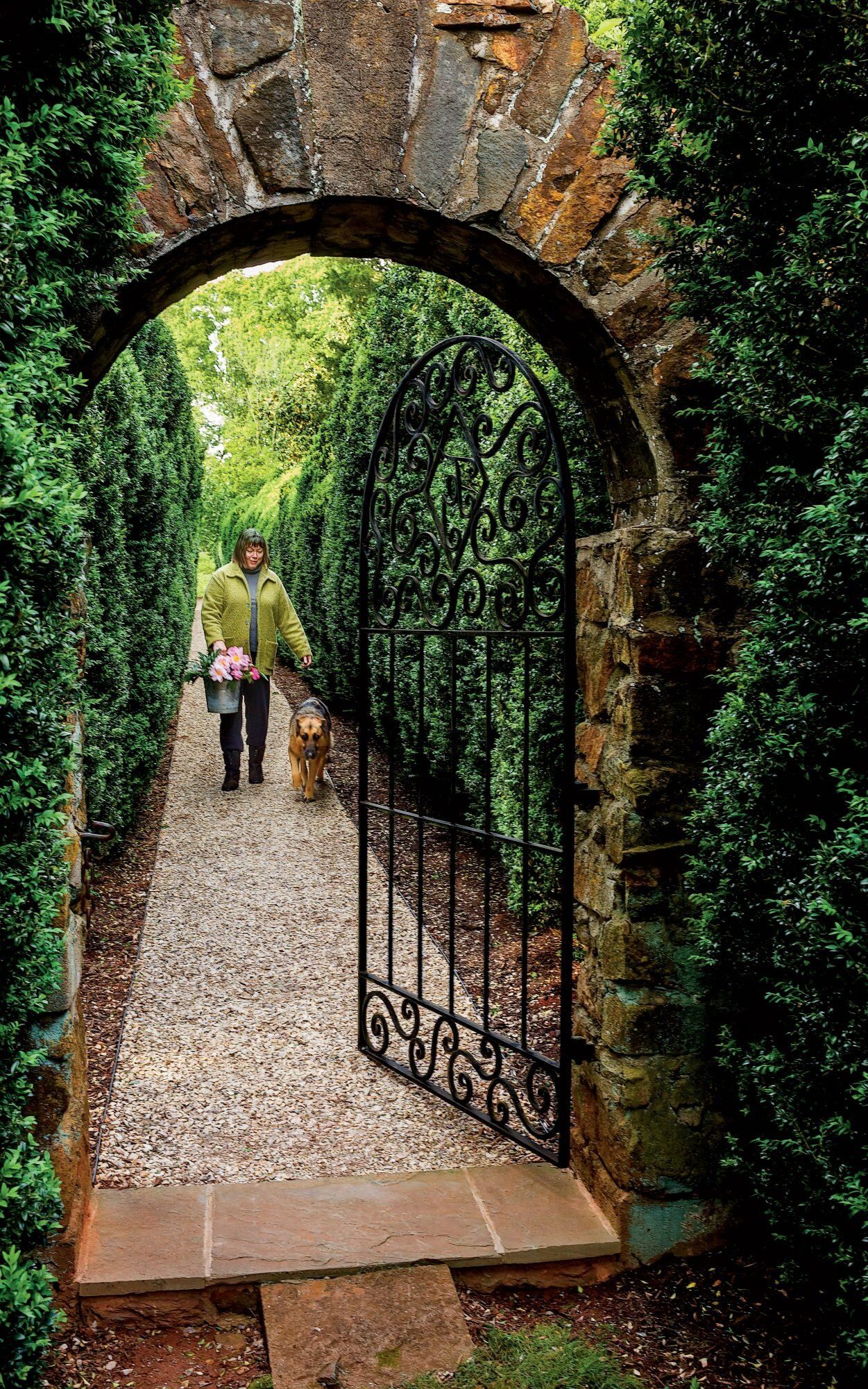 Decorative Wooden Garden Doors Design You Can Be Proud Of In