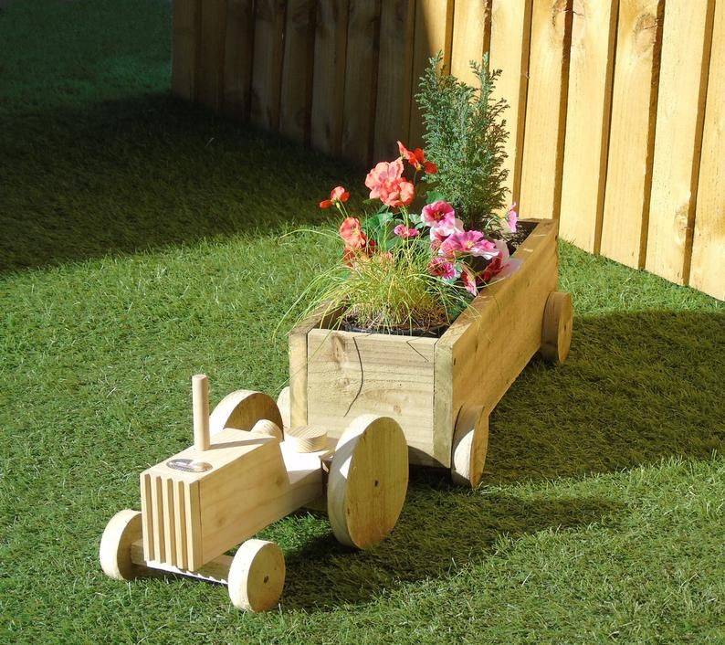 22 Garden Wooden Log Train Planter Ideas You Cannot Miss SharonSable
