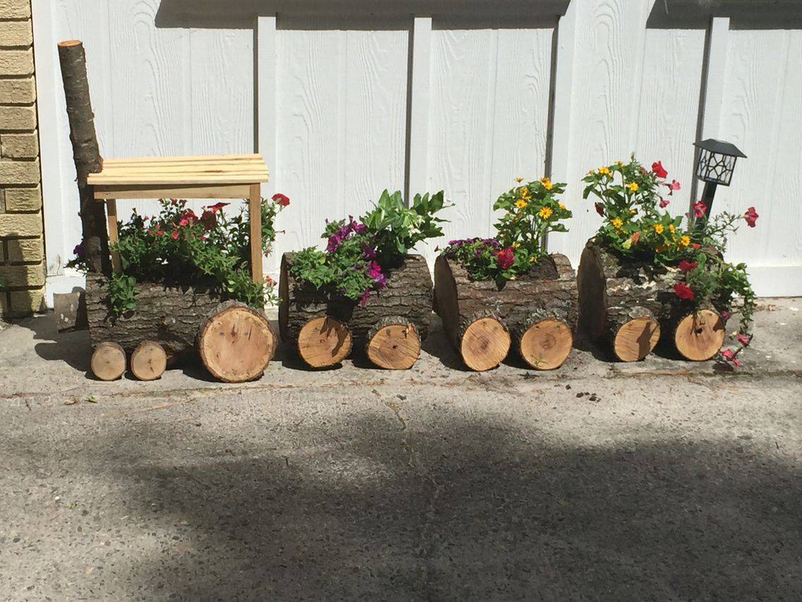 22 Garden Wooden Log Train Planter Ideas You Cannot Miss SharonSable