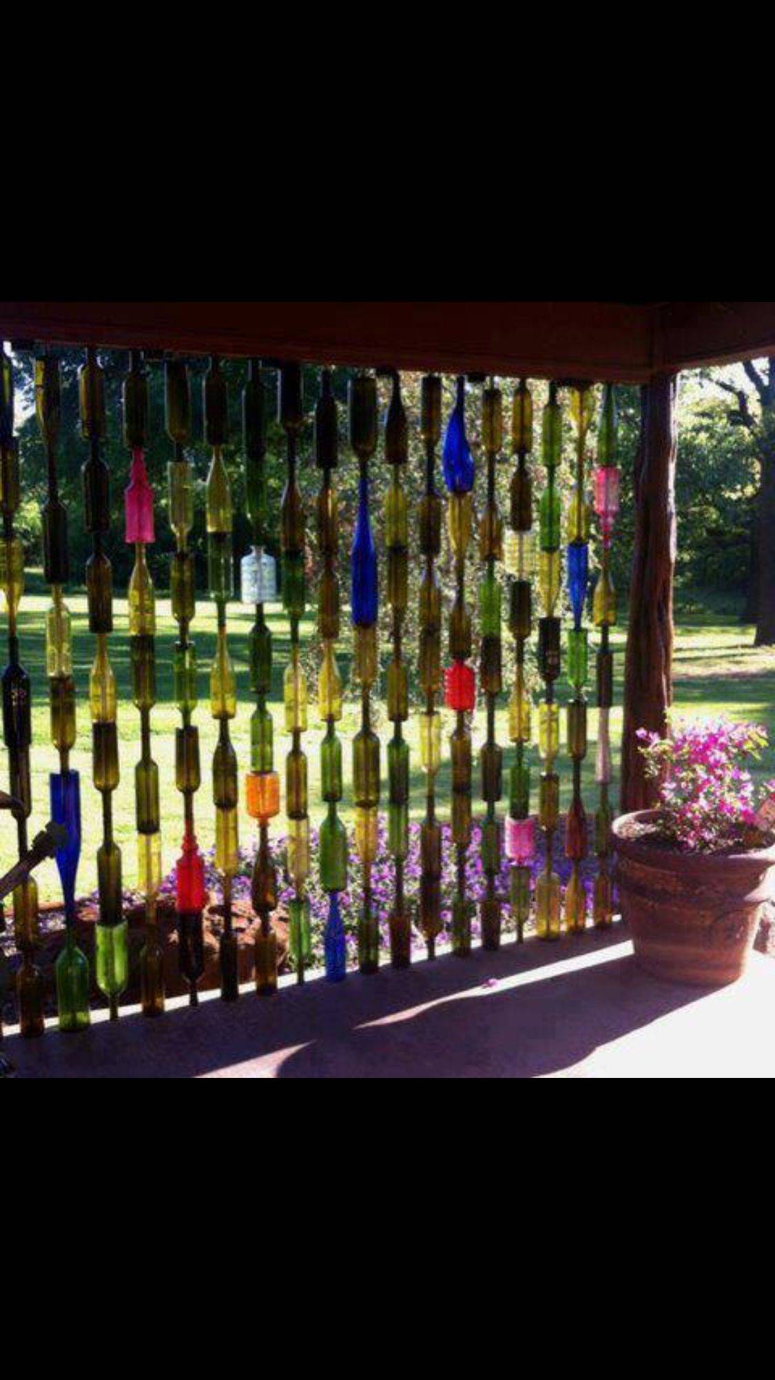 Environment Friendly Upcycled Garden Fence Ideas