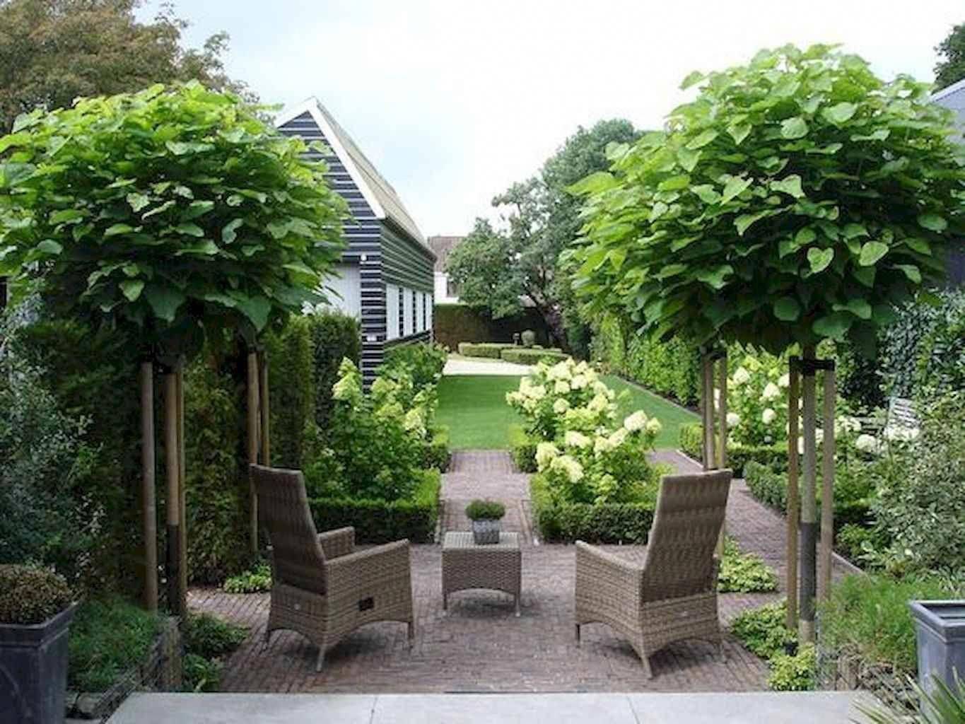 Cozy And Clean Small Courtyard Ideas