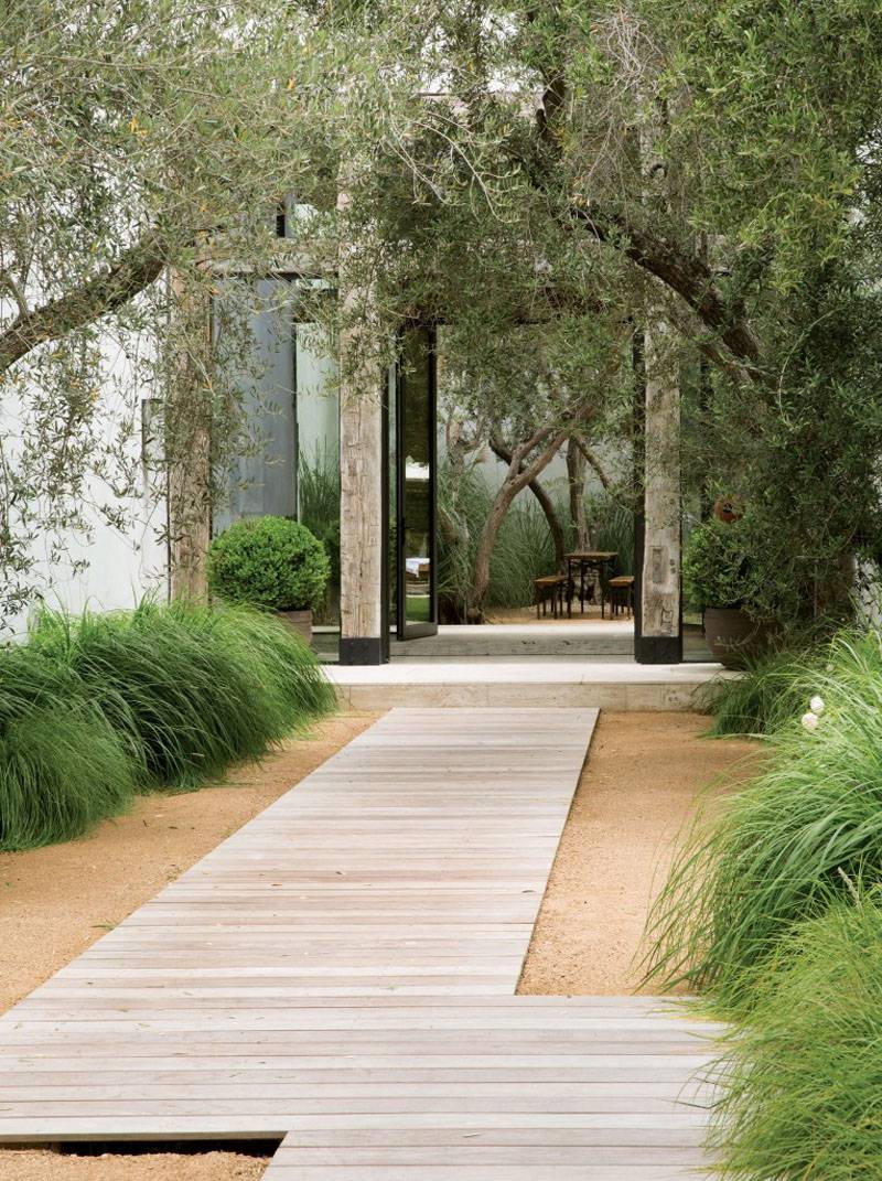 Catchy And Cozy Wooden Garden Paths Shelterness