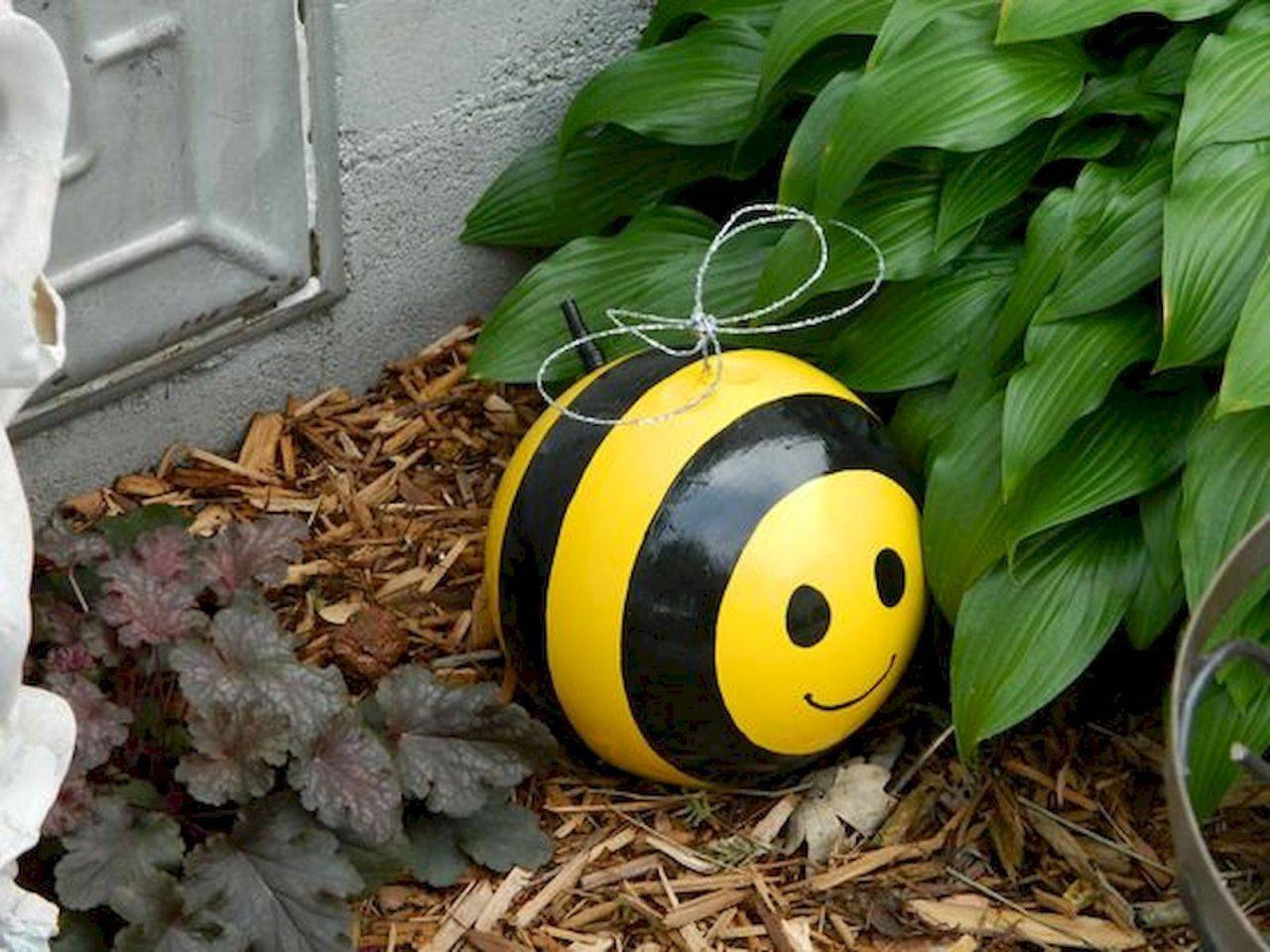 Un Complicate Garden Crafts