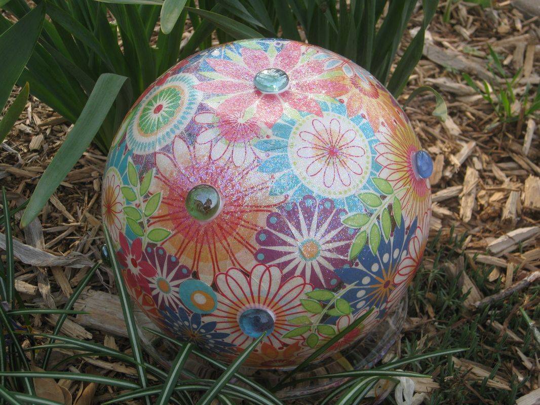 Diy Mosaic Bowling Ball Garden Art