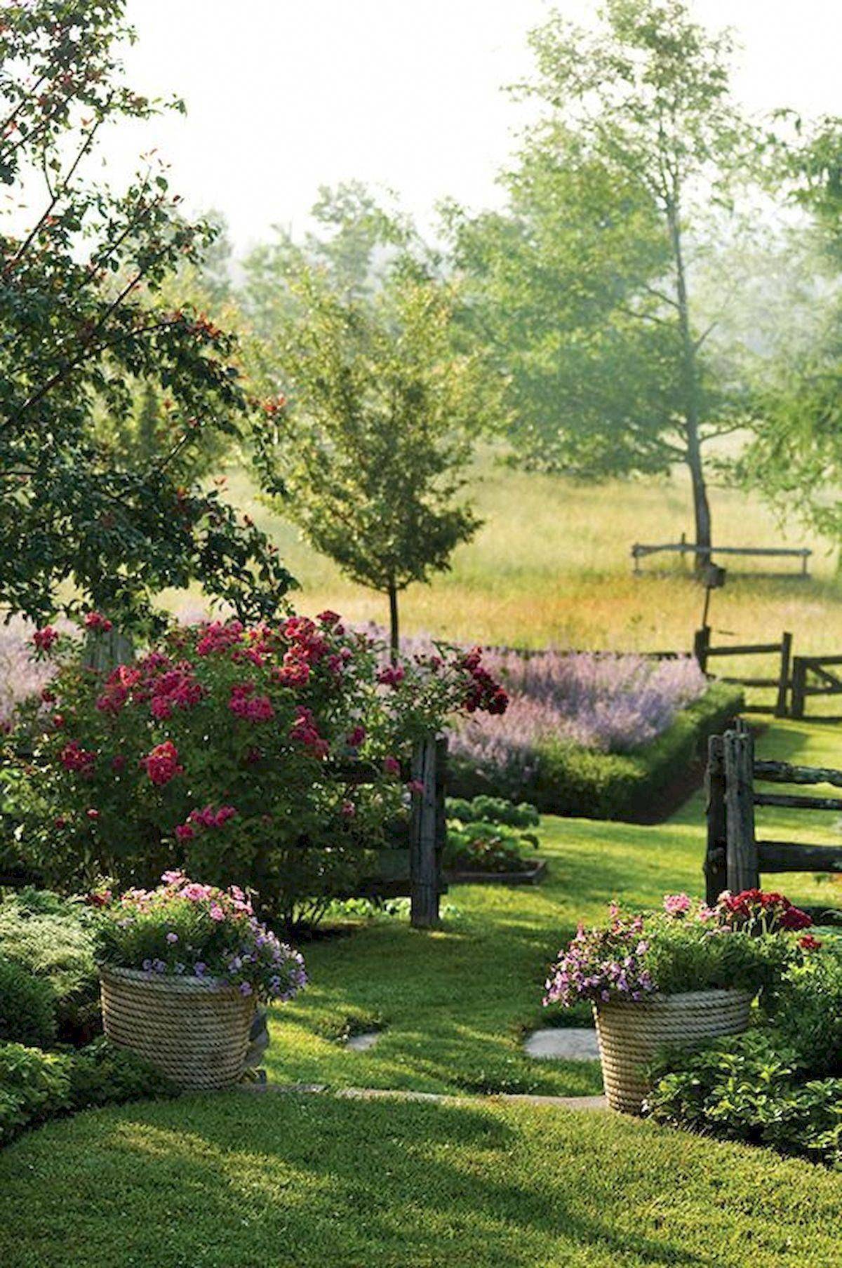 Beautiful Modern English Country Garden Design Ideas