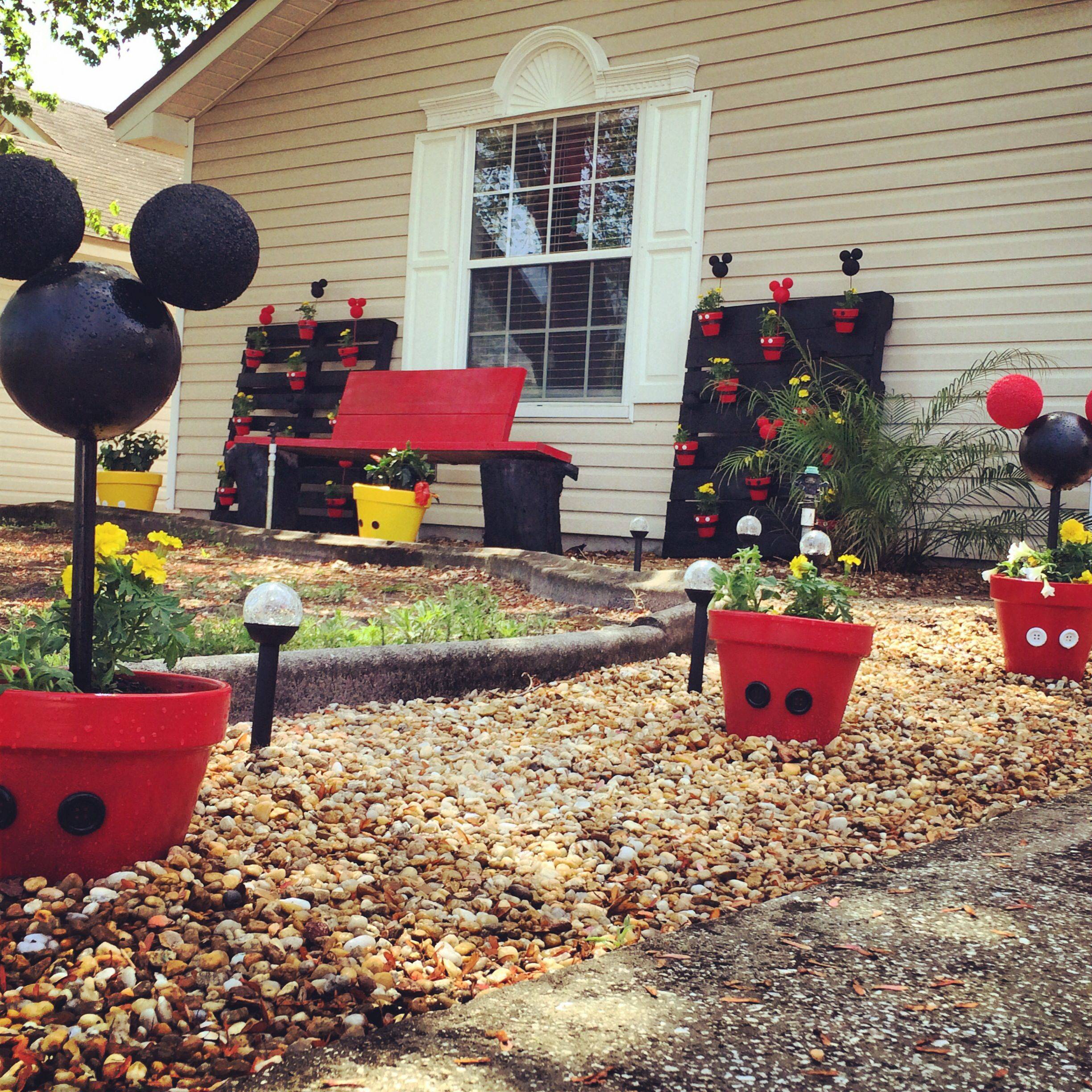 Disney Outdoor Decorations Home Design