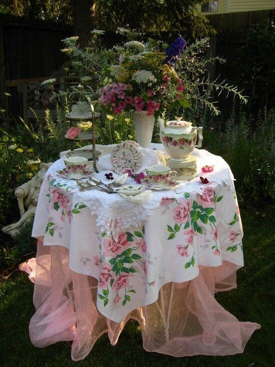 Classic English Garden Party Lunch Table Settings