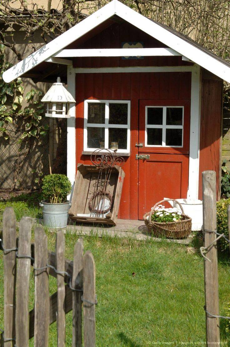 Shabby Chic Garden Shed Via Shabbystoryblogspotcomshabby