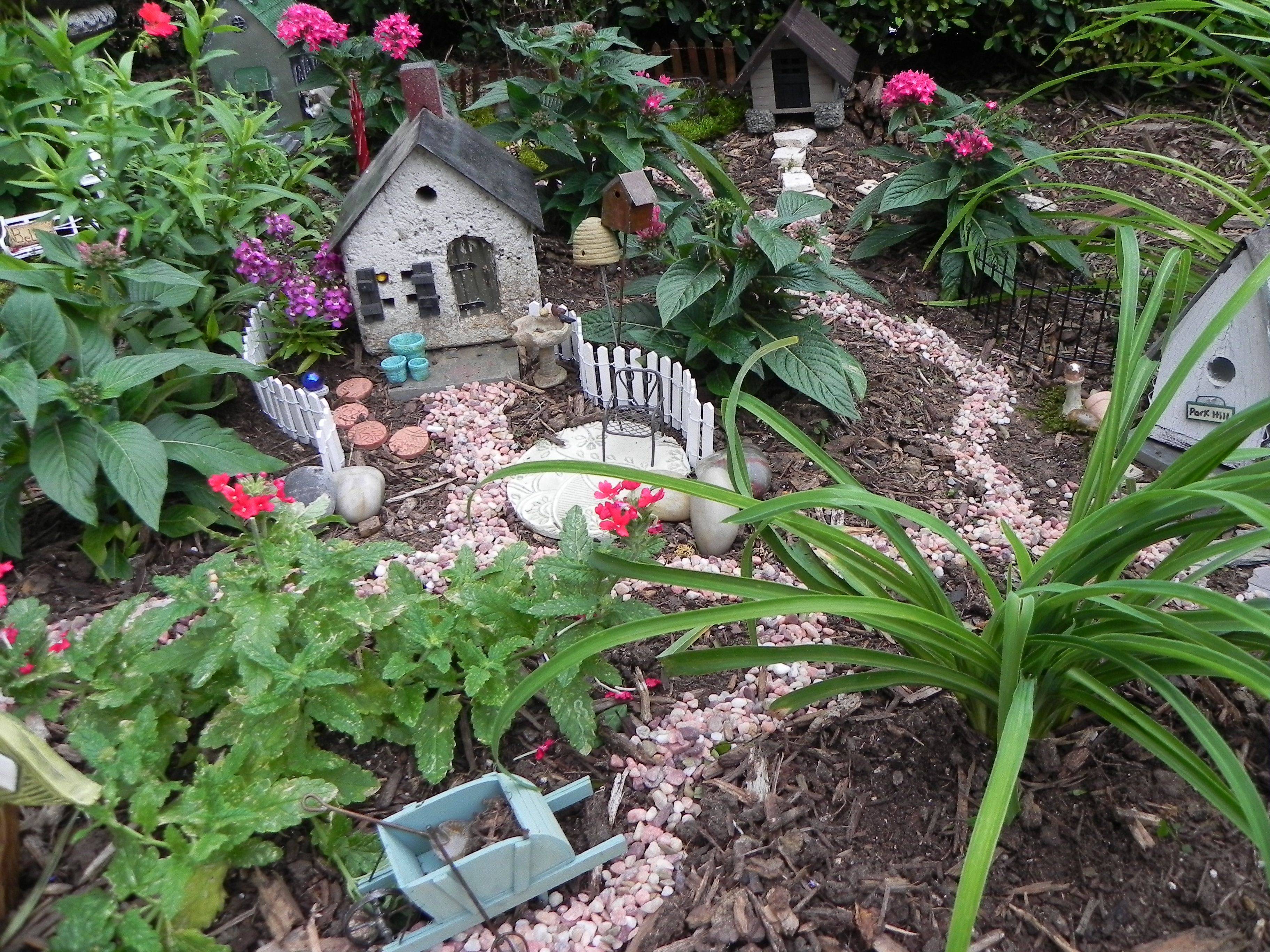 Great Fairy Garden Stepping Stone Ideas Fairies