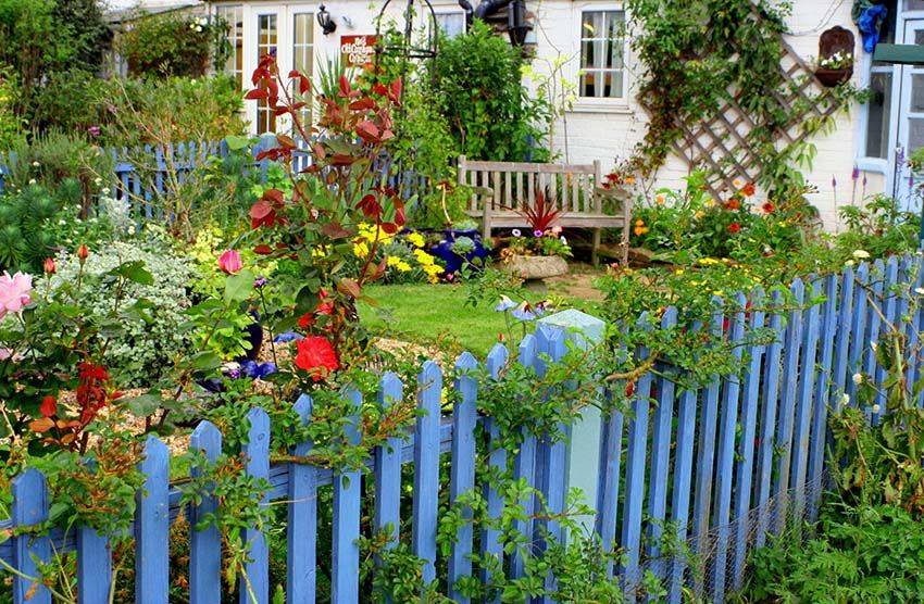 England Bibury Fence Country Garden Gardenpathway