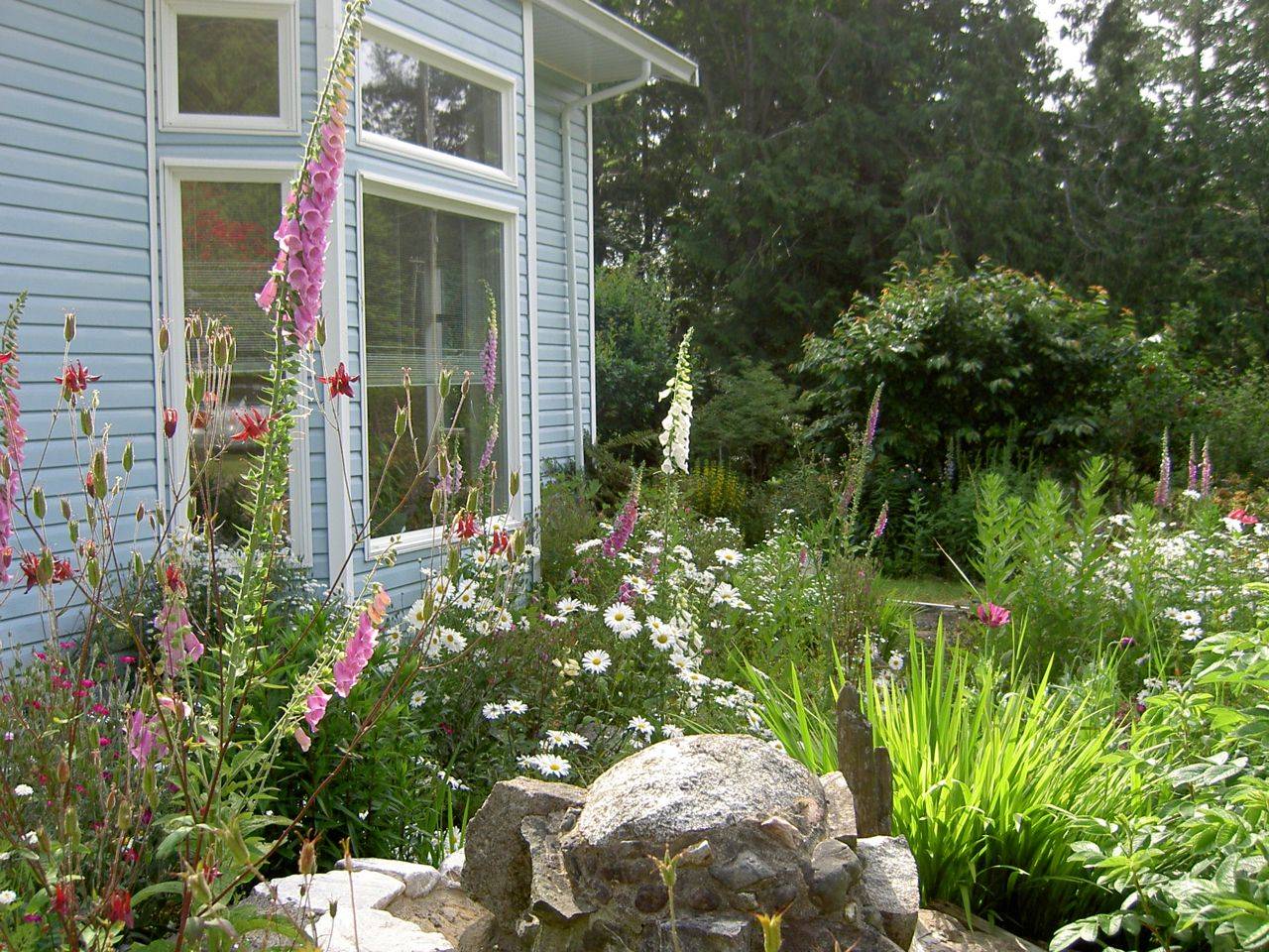 Southern Living Cottage Garden