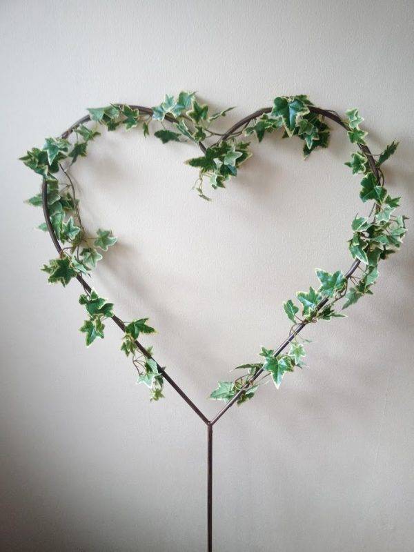 Metal Heart Garden Stake Small Back Soon Gifts