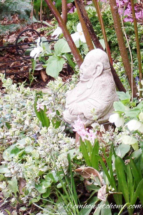 H Whimsical Garden Statue