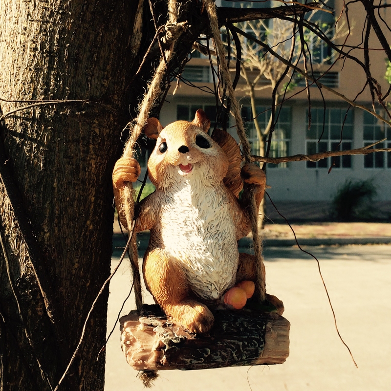 Recycled Metal Swinging Animal Garden Dcor