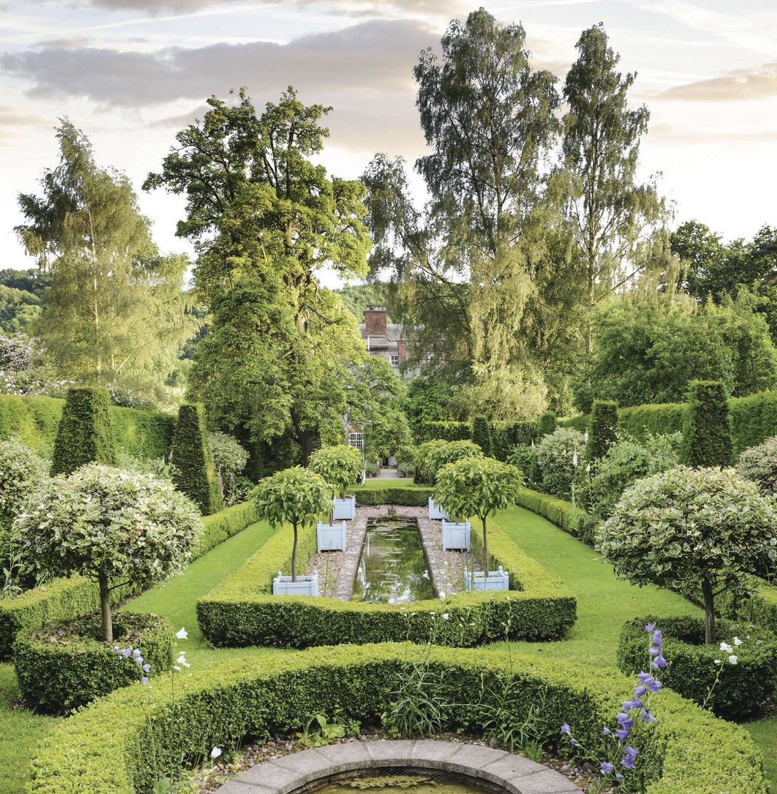 English Cottage Garden