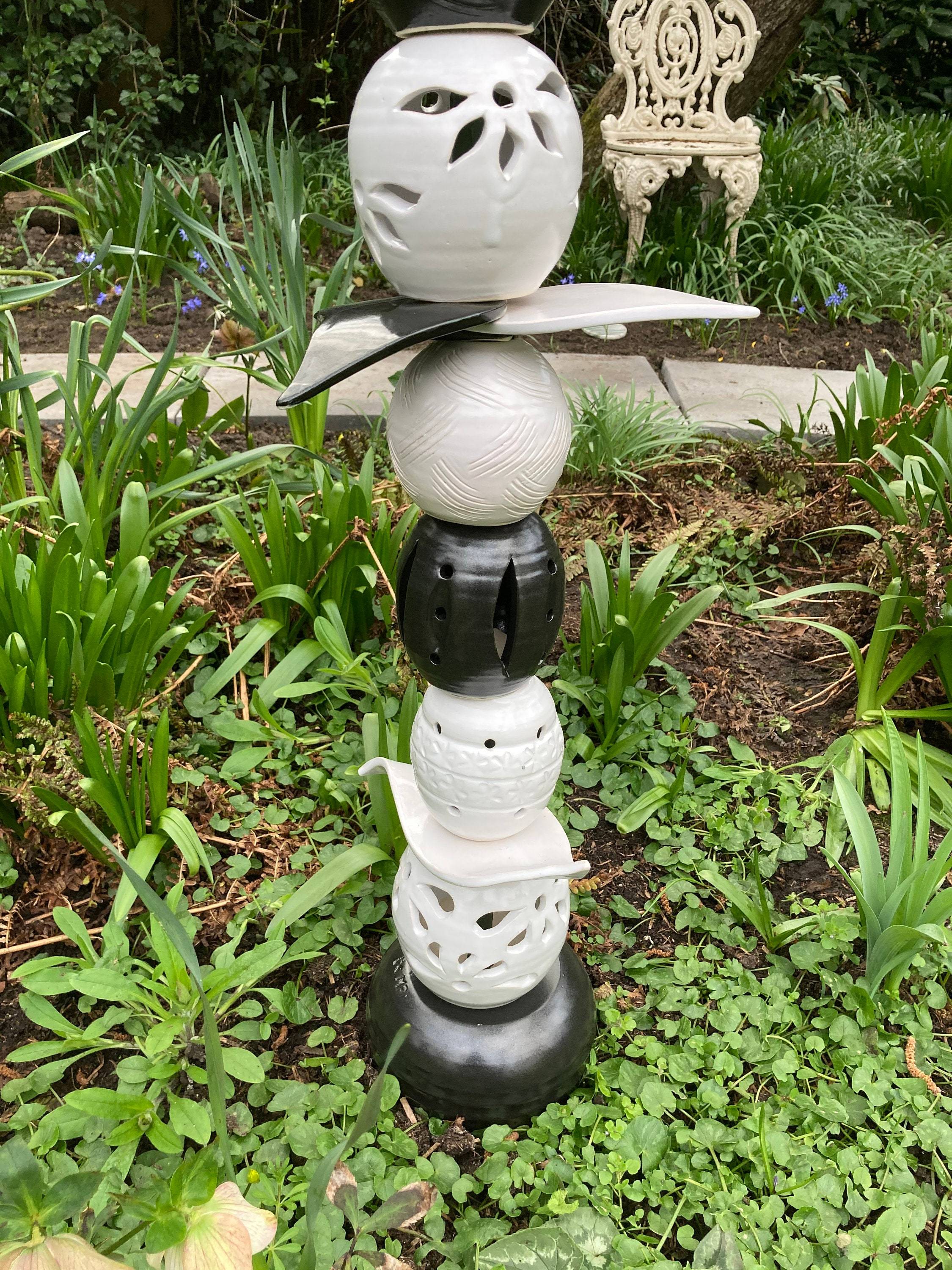 24 Garden Totem Poles DIY Ideas Worth a Look | SharonSable