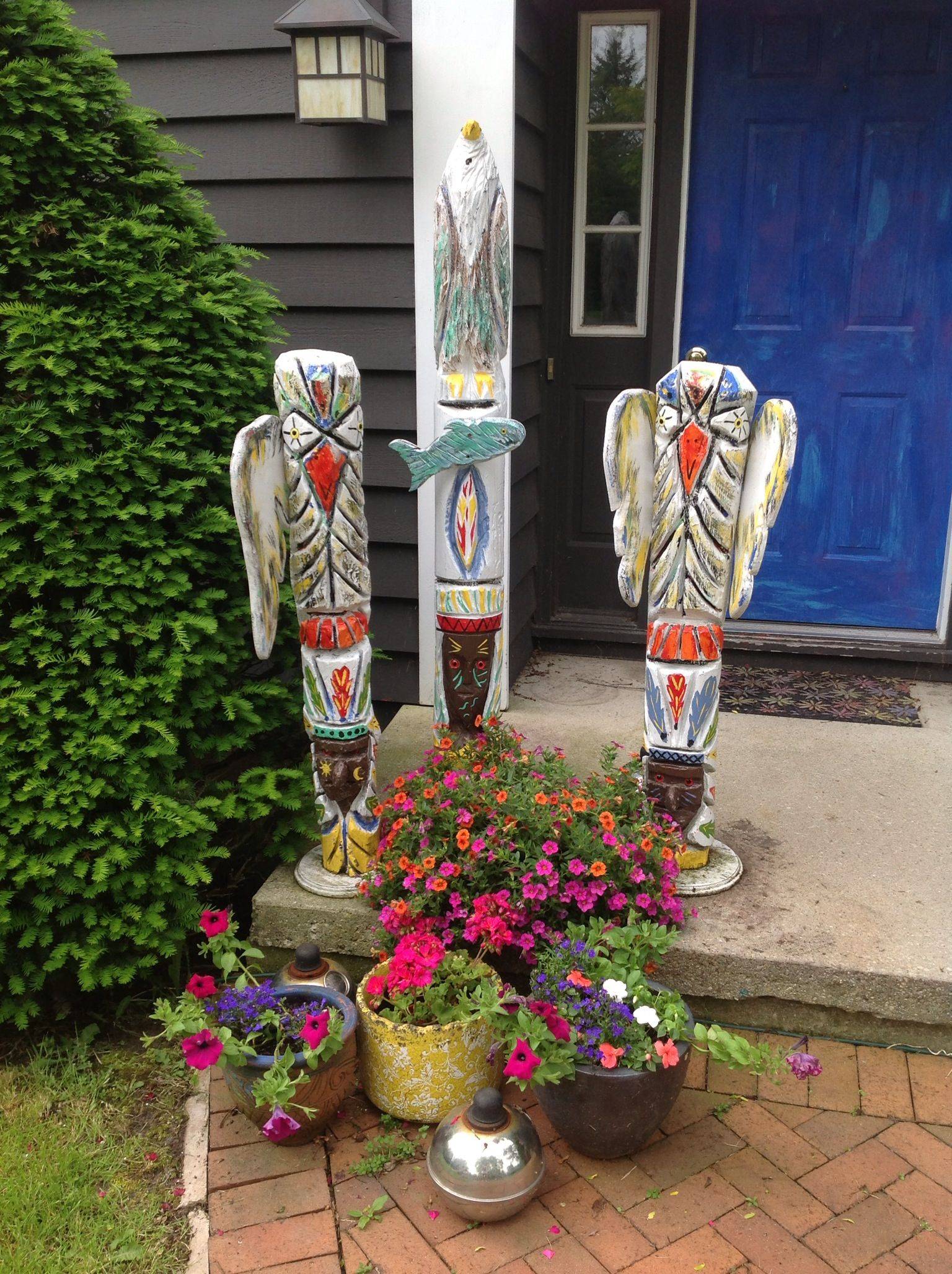 22 Wooden Garden Totems Ideas You Must Look SharonSable