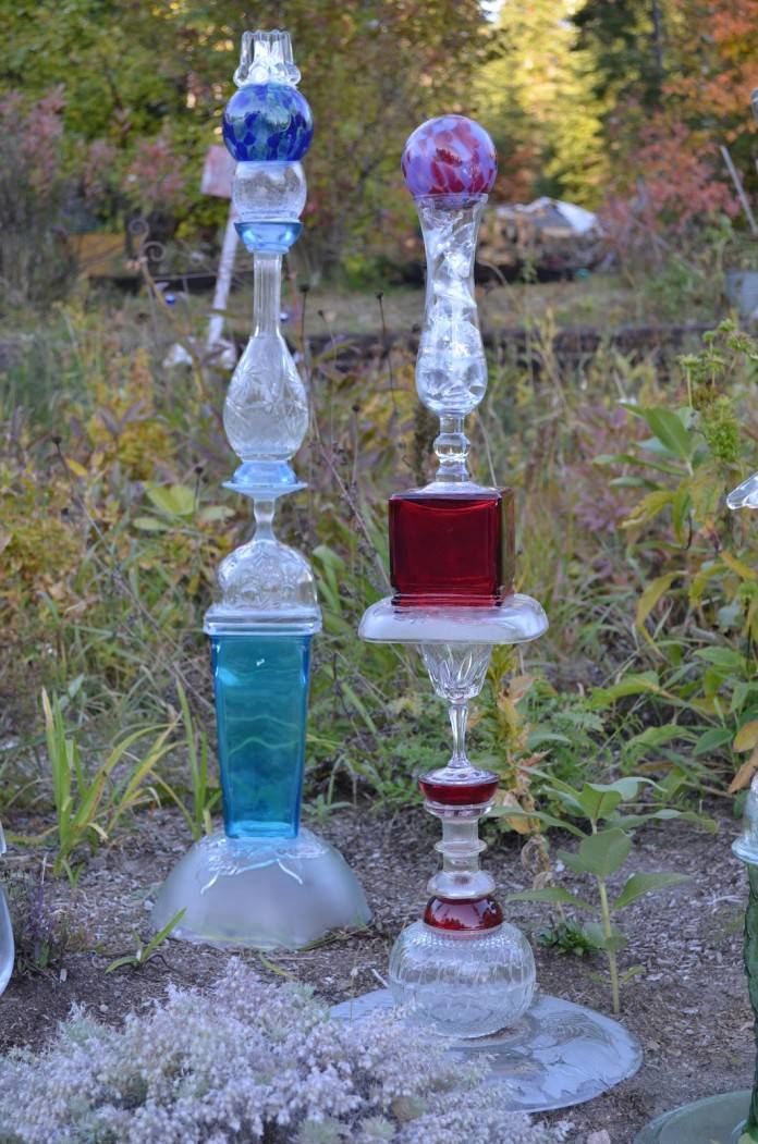 Glass Finial Totem Garden Stake Blue
