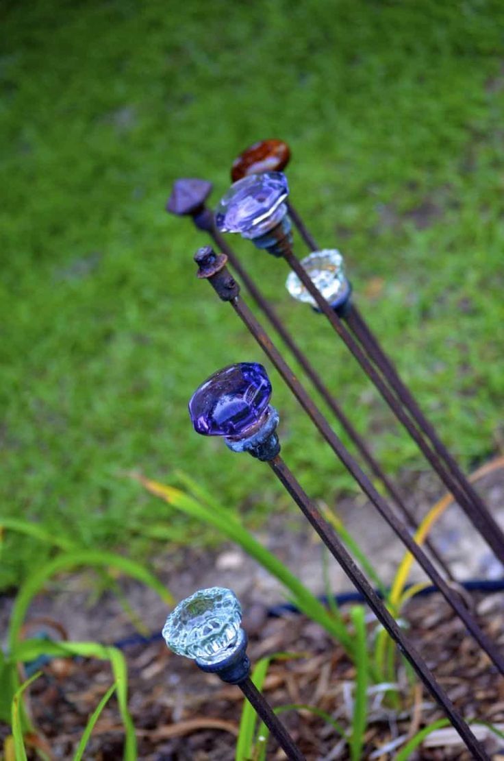 Stained Glass Martini Garden Stake Aqua