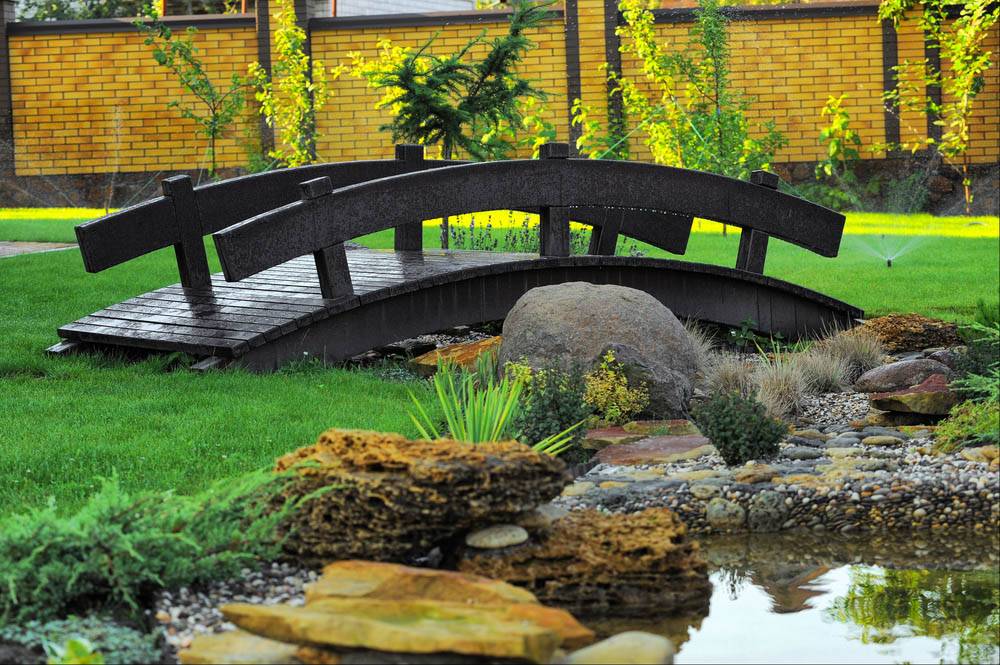 Backyard Garden Bridge Ideas