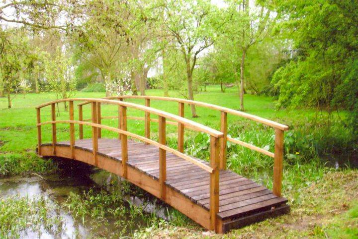 Backyard Garden Bridge Ideas