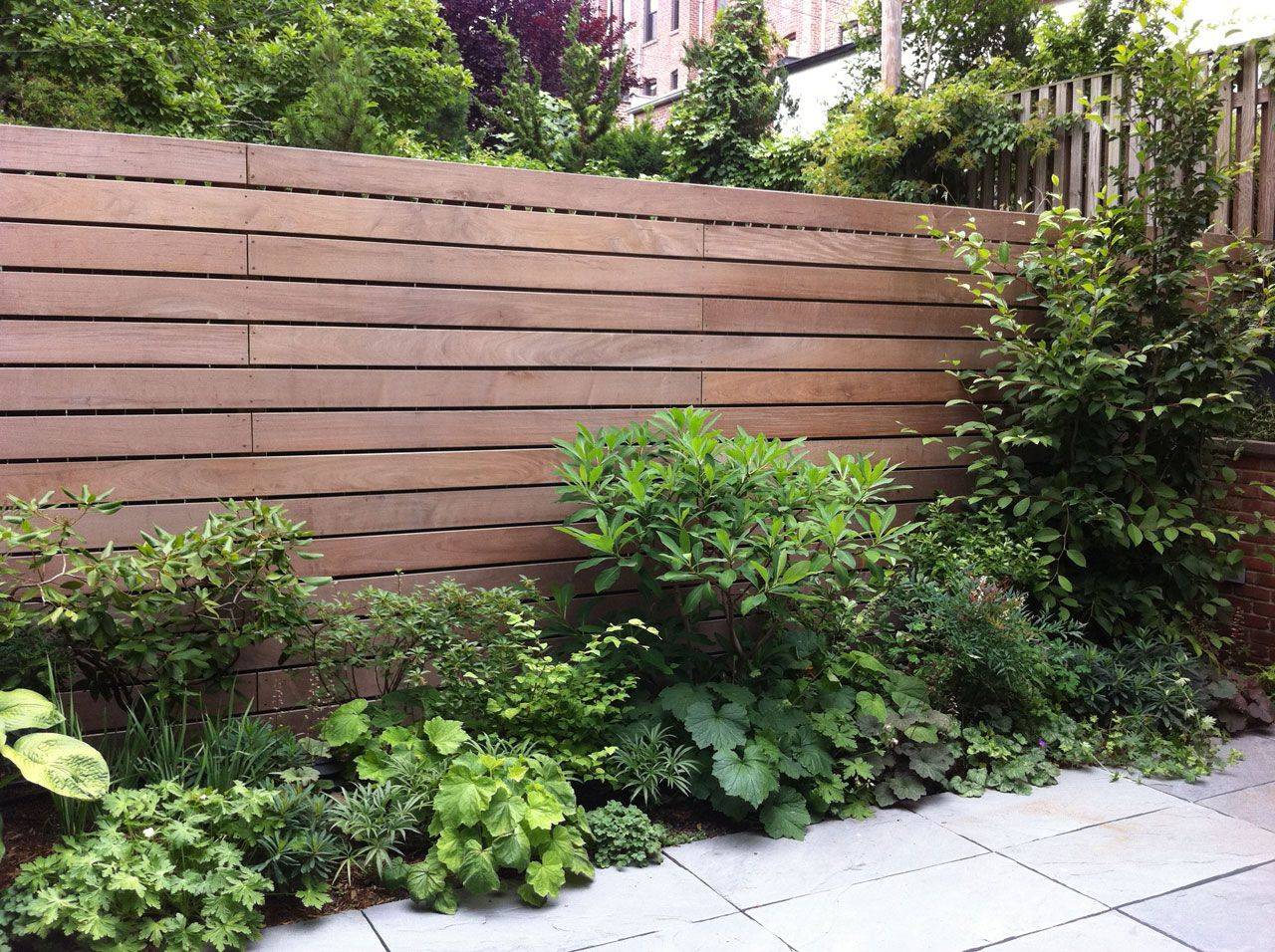 Unique Garden Fence Decoration Ideas