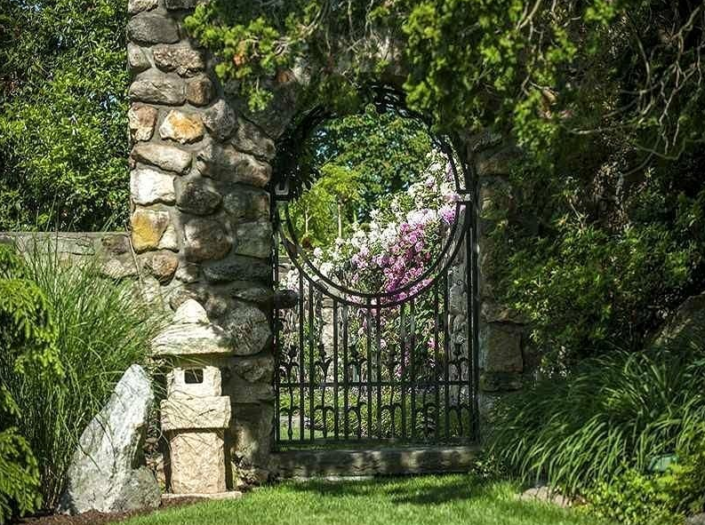 Circular Arch Trellis Pathway