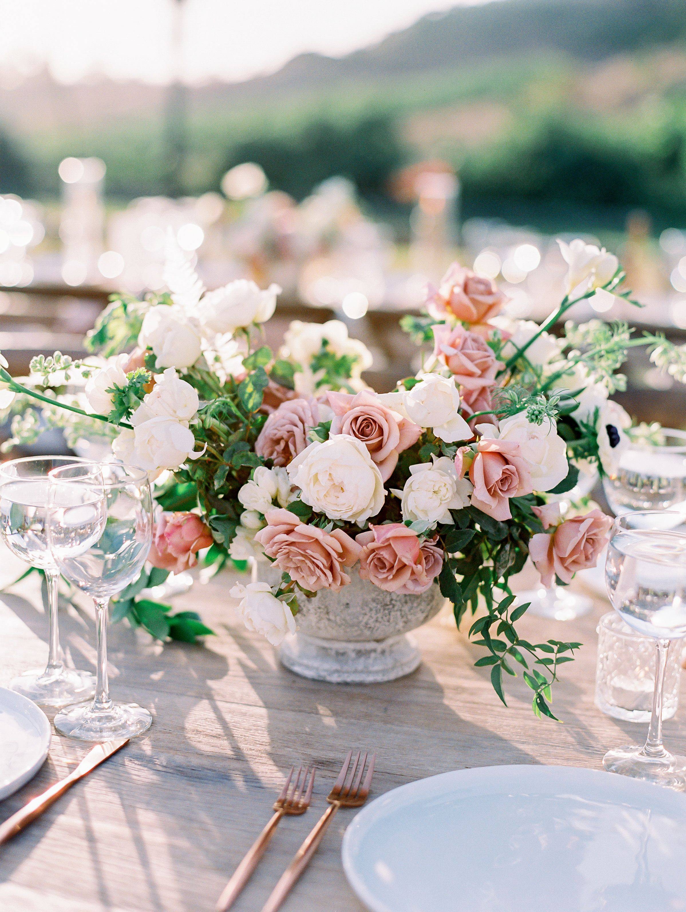 Affordable And Romantic Outdoor Wedding Centerpiece Ideas Viswed