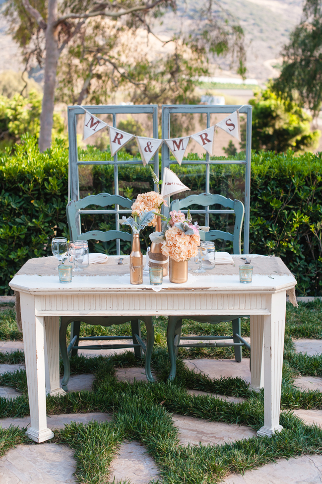 Beauty Sweet And Romantic Backyard Wedding Decor Ideas