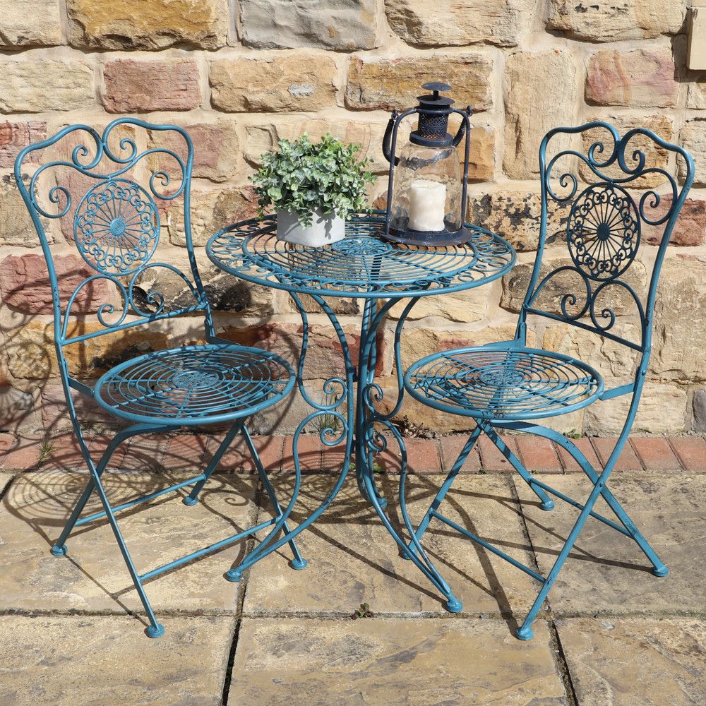 Cool Vintage Garden Furniture Ideas
