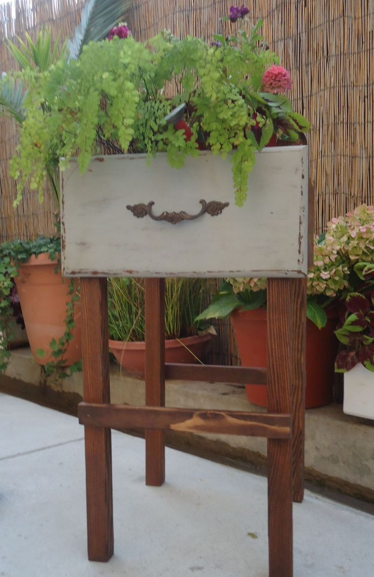 Vintage Furniture Planter Upcycling Ideas Balcony Decoration