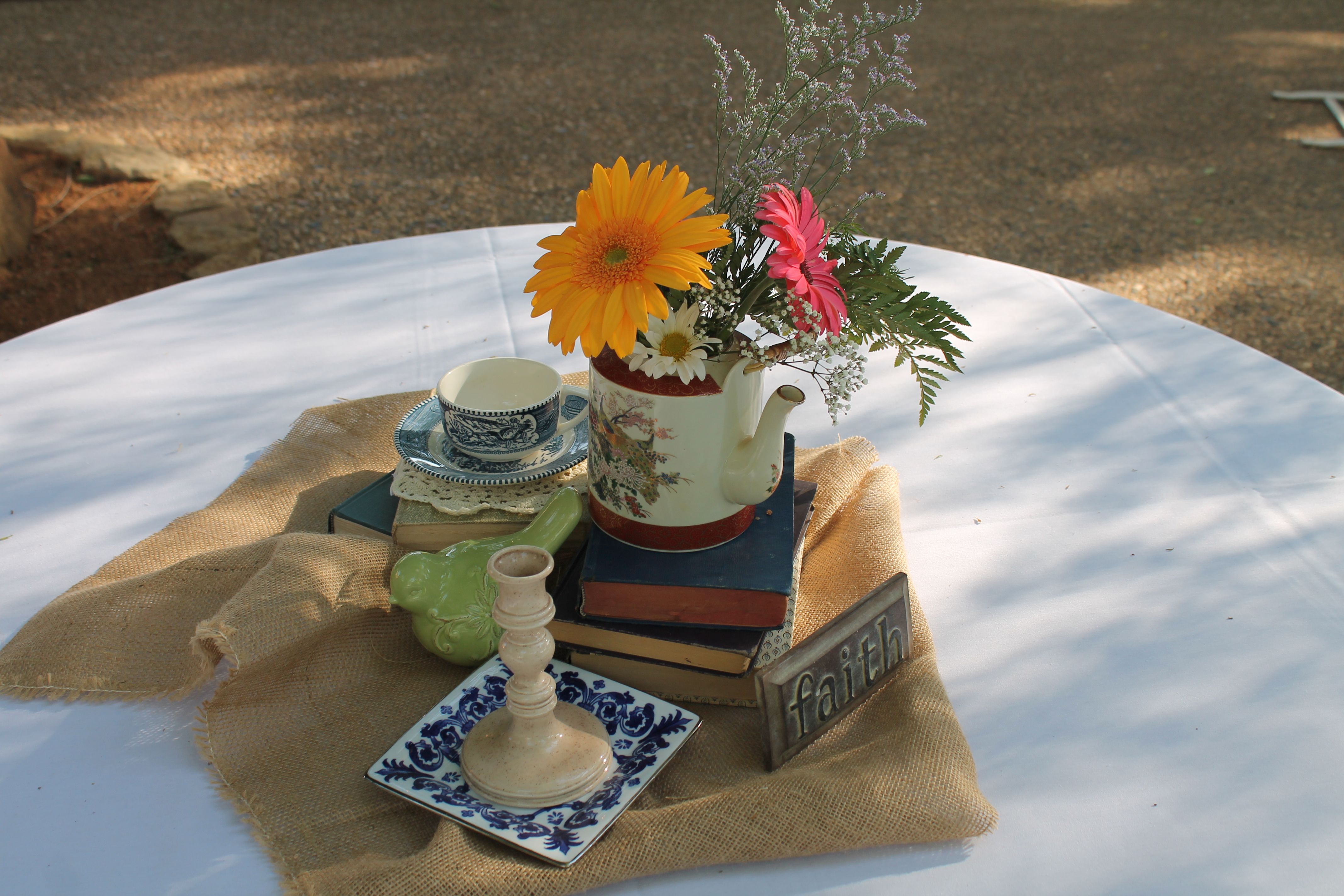 Vintage Outdoor Garden Party Decoration Ideas