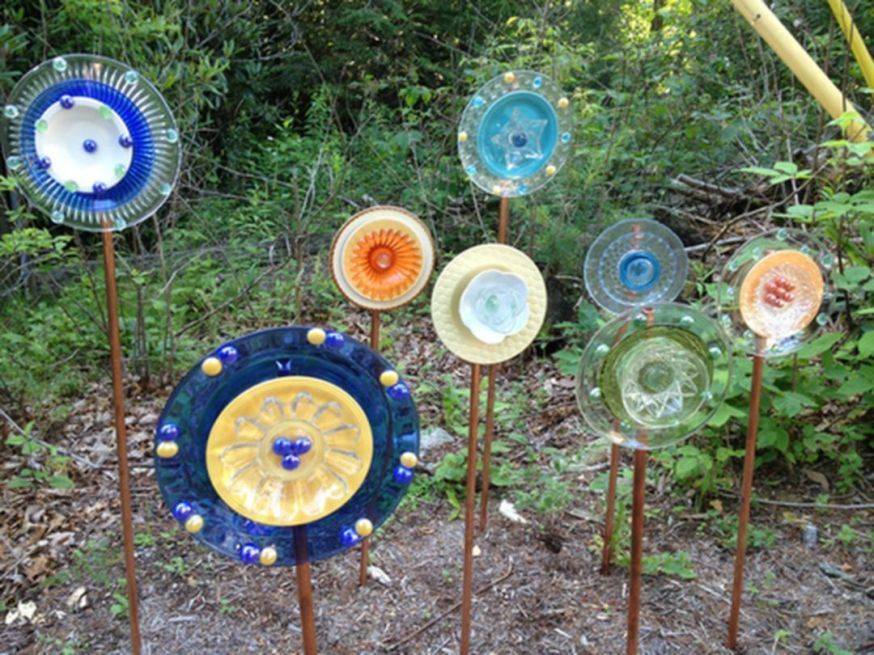 Simple And Cool Garden Art