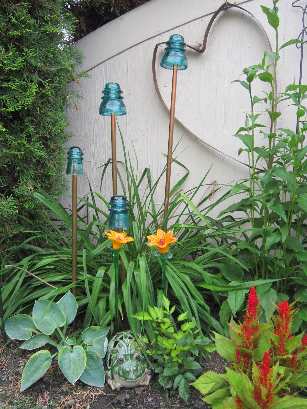 upcycled garden ideas, design, and art