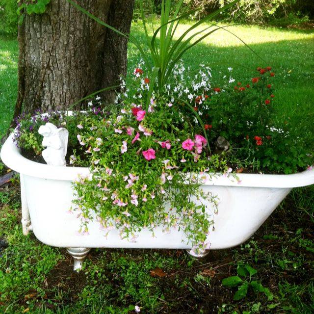 To Recycle Old Bathtubs Upcycle Art