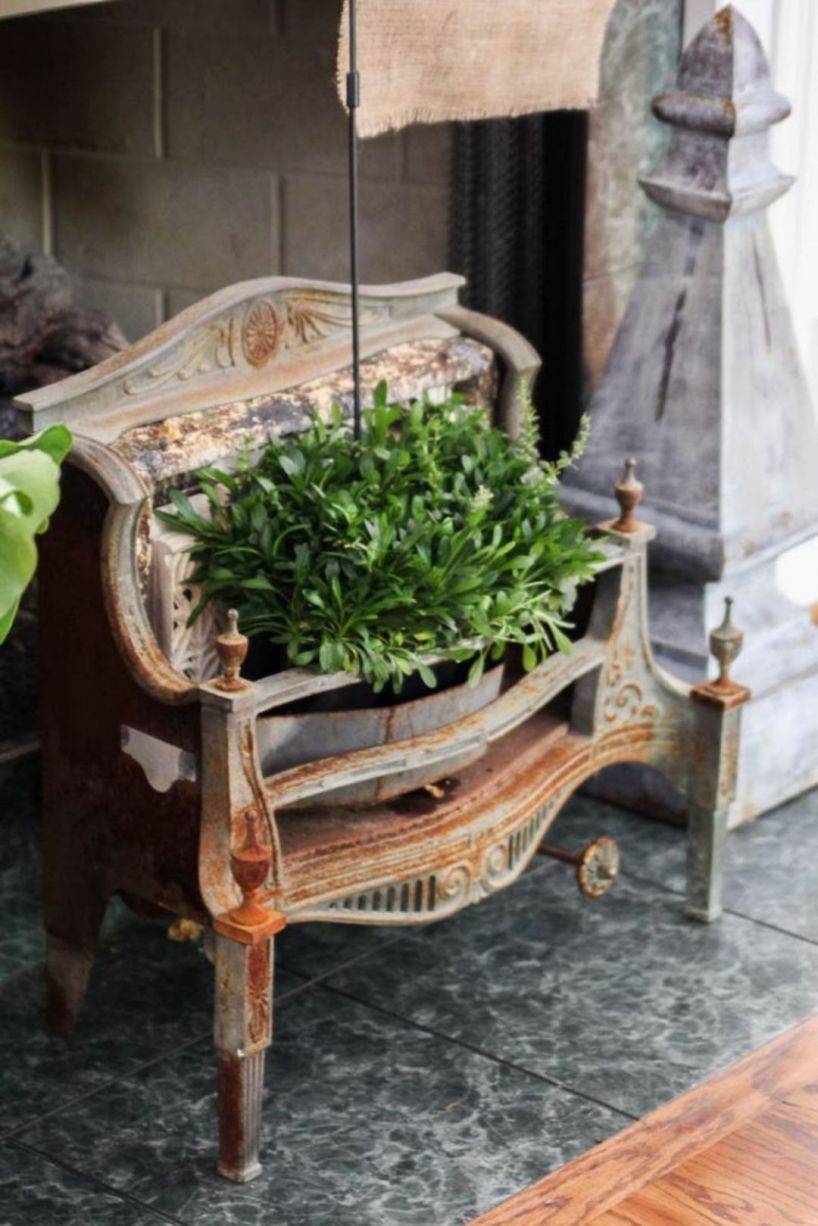 Most Brilliant Garden Junk Repurposed Ideas