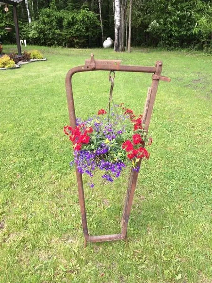 Most Brilliant Garden Junk Repurposed Ideas