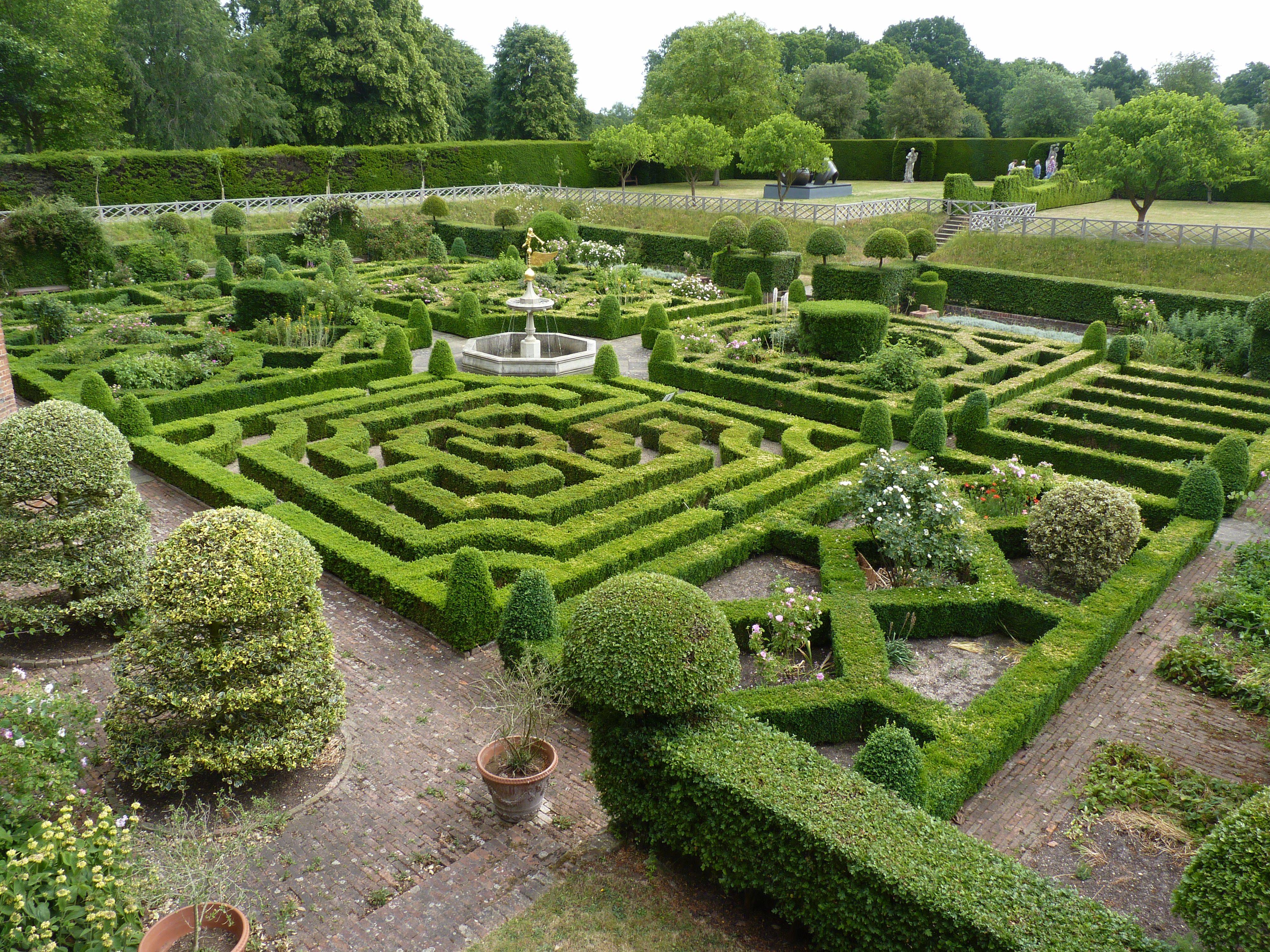 Garden Designs Odyssey Traveller