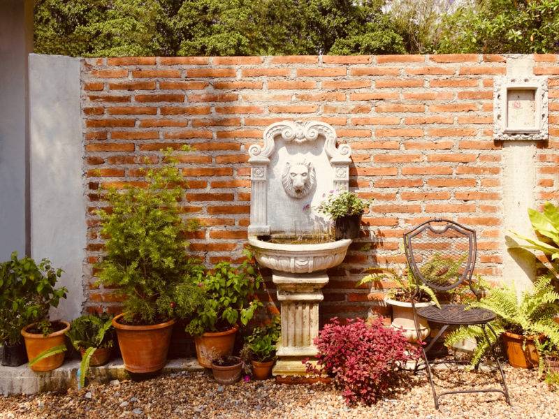 An Italian Themed Garden Ideas