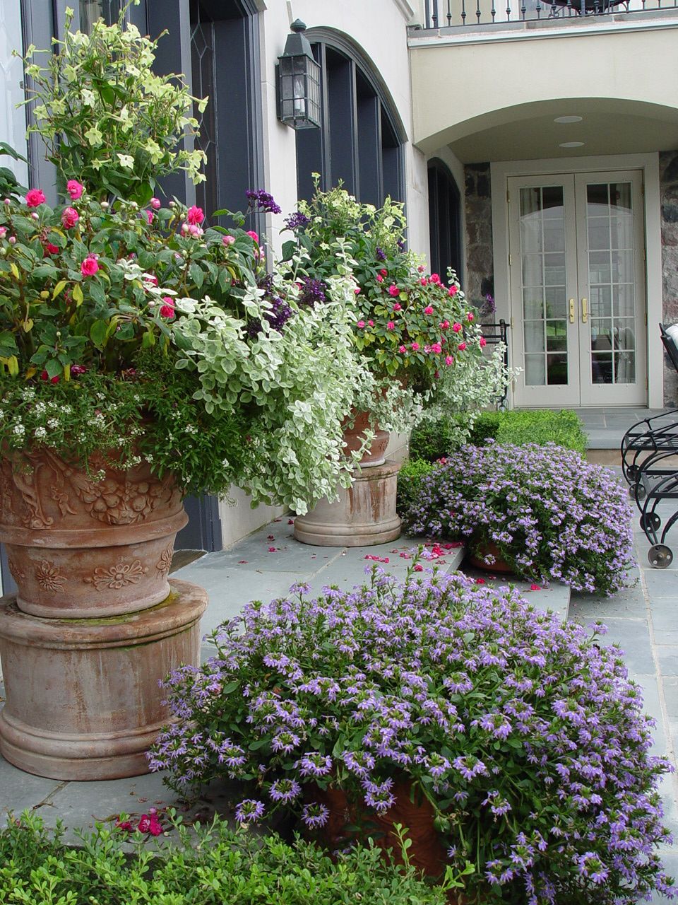Formal Victorian Courtyard Gardens Design
