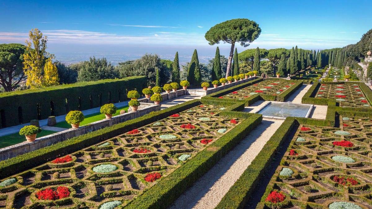 Sublime Best And Beautiful Italian Garden Design